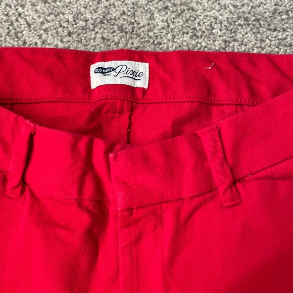 Old navy pixie , red pant 4 regular size, very good condition - Picture 3 of 4
